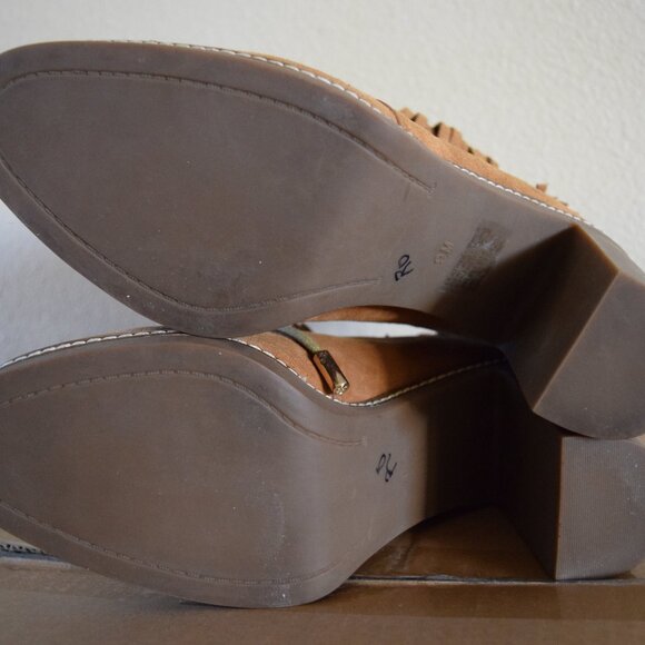 Tory Burch Hilary suede fringe booties, euc Sz. 9 - Picture 3 of 5